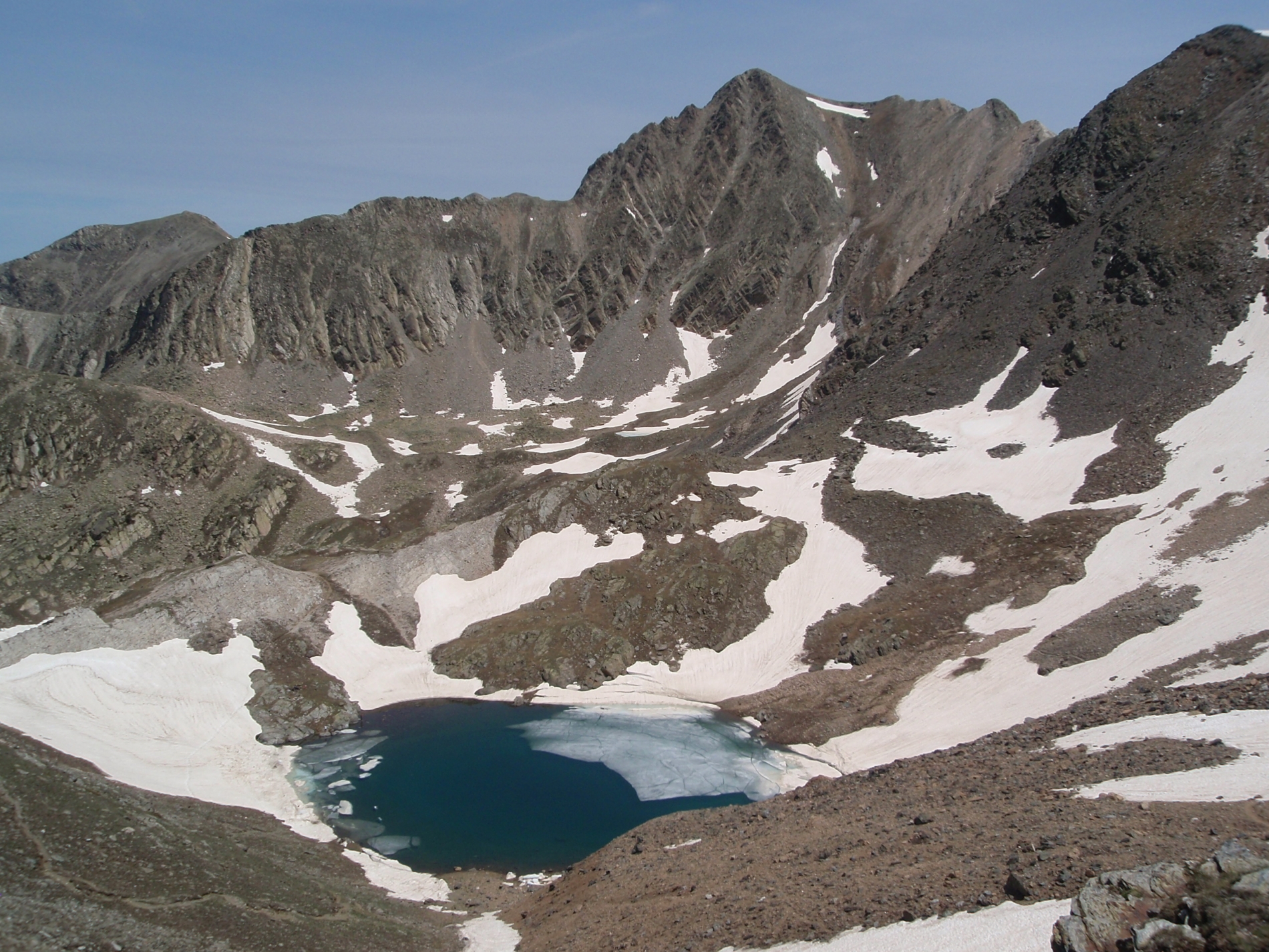 Estany blau i pic del infern